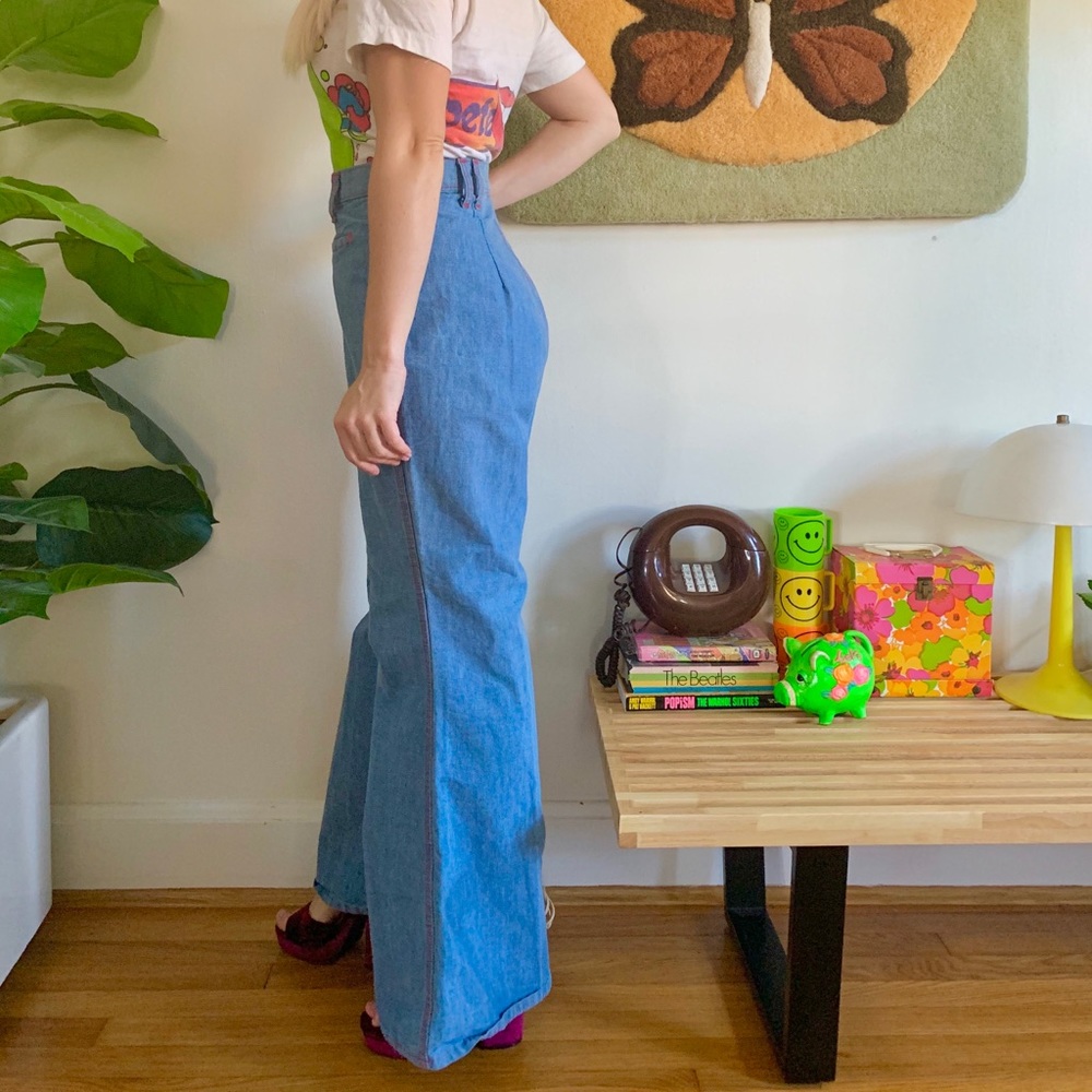 Massive 1970s elephant bell bottom jeans 29/30” - Picture 2 of 6